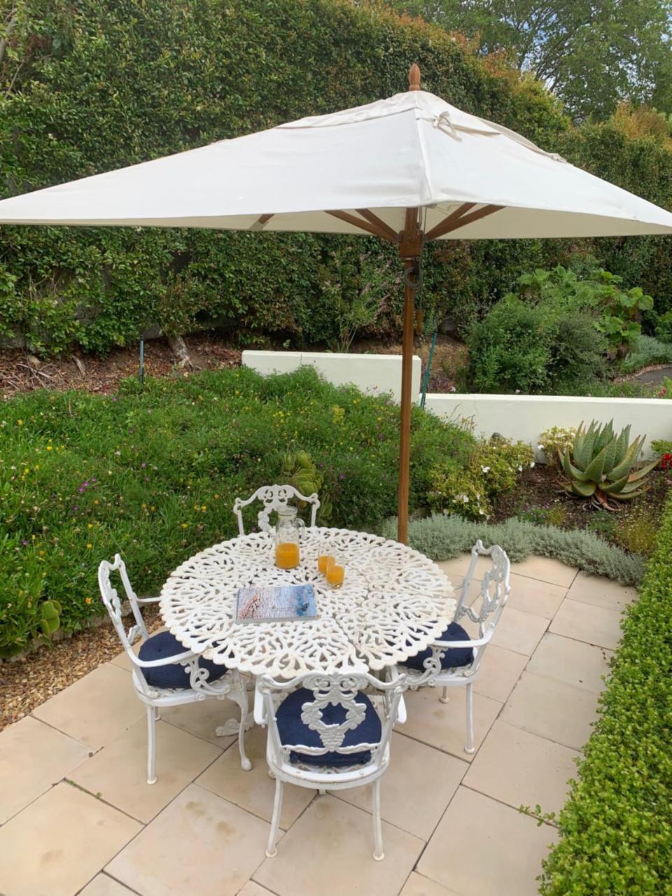 Beluga Of Constantia Guest House Le Cap Extérieur photo