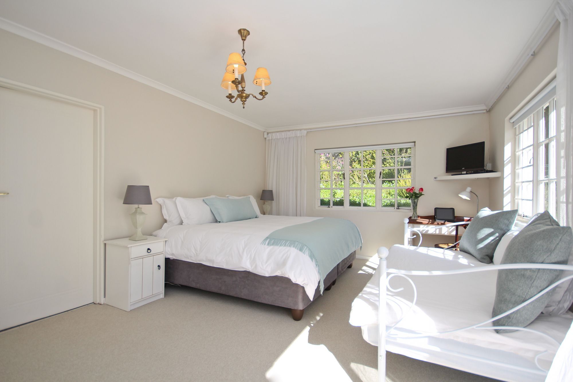 Beluga Of Constantia Guest House Le Cap Extérieur photo